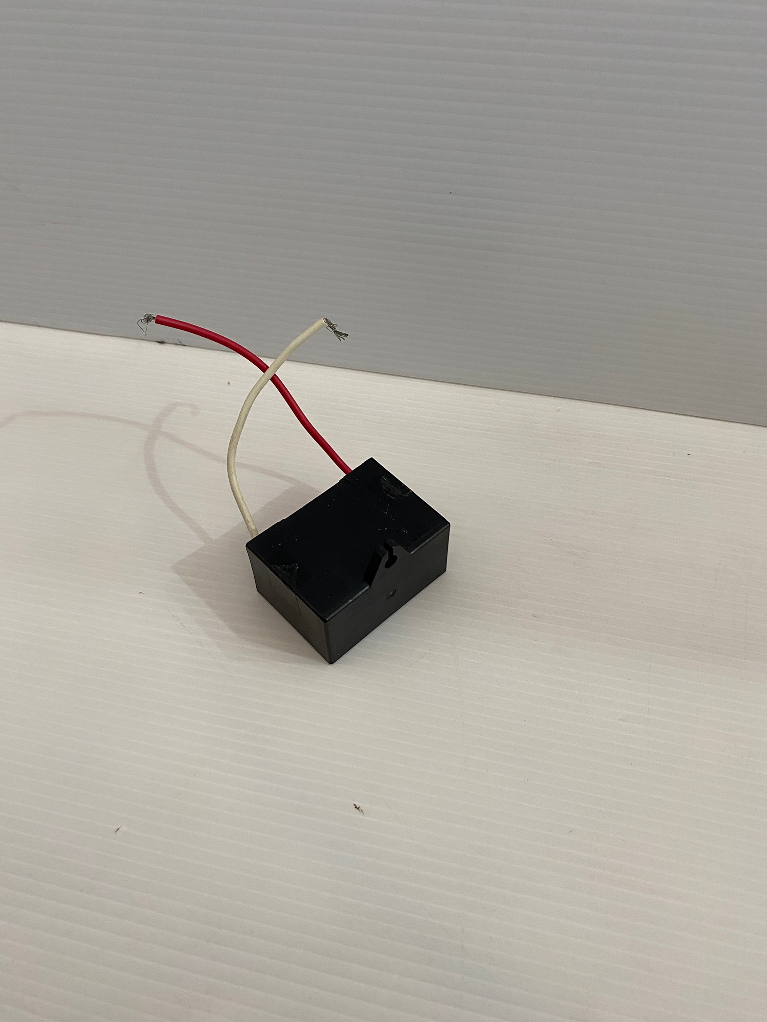 คาปาซิเตอร์ 10uF 450v. (คอนเดนเซอร์) ปั๊มมิซซูบิชิ 450w 10MFD