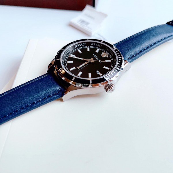 Versace VE3A00220 นาฬิกาผู้ชาย Hellenyium Quartz Men's Watch