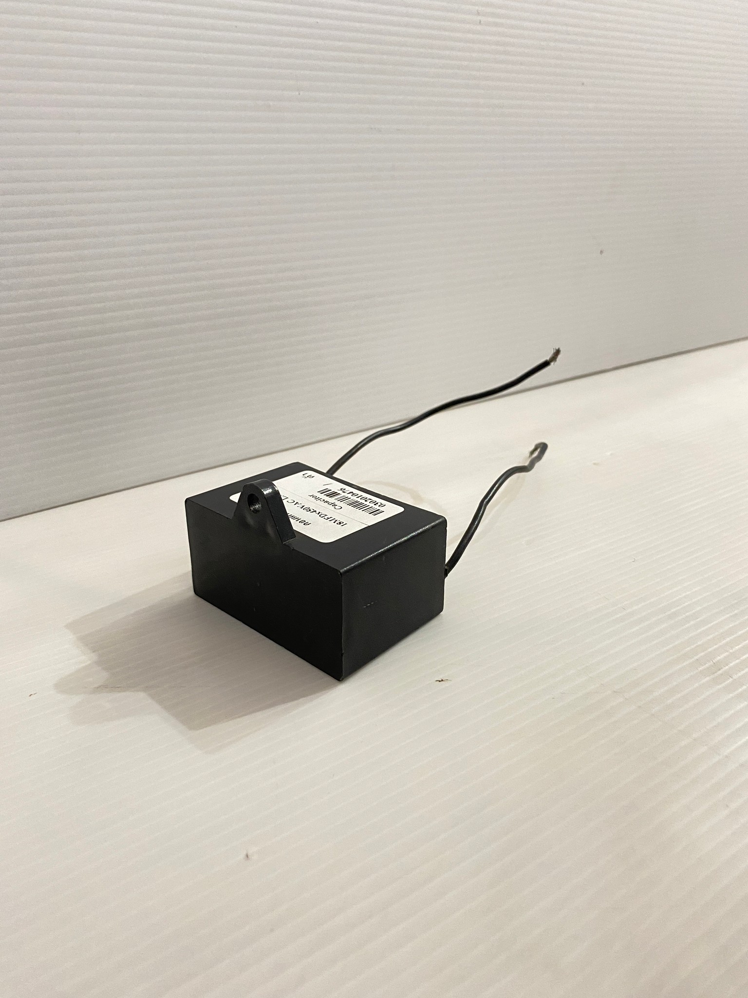 คาปาซิเตอร์ 14uf 16uf 18uf 20uf 450v. (คอนเดนเซอร์) LMG Capacitor แบบเหลี่ยม มีสาย