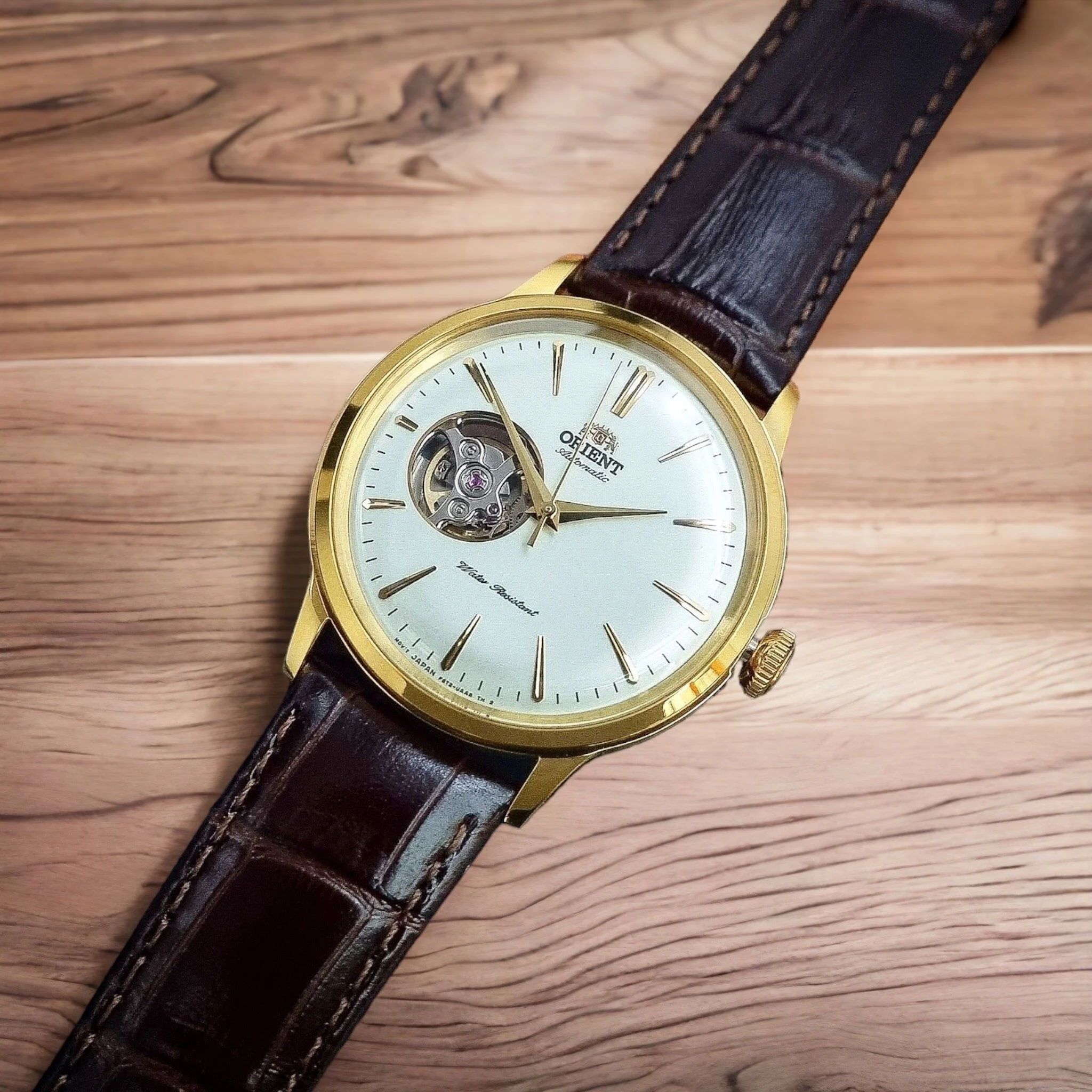 Orient RA-AG0003S10B นาฬิกาผู้ชาย Classic Automatic Open Heart Men's Watch