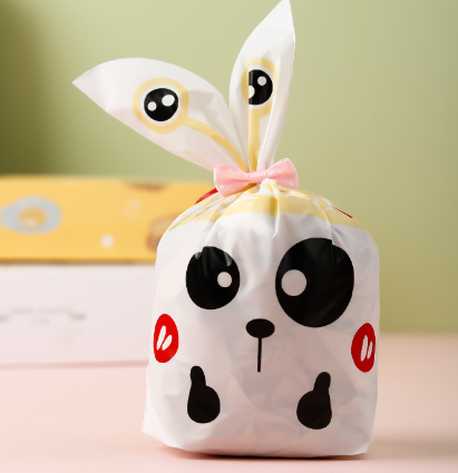 ถุงผูกหูกระต่าย ขนาด 13.5x22 ซม. แพ็คละ 47-50 ใบ (ชุดที่ 3/3)