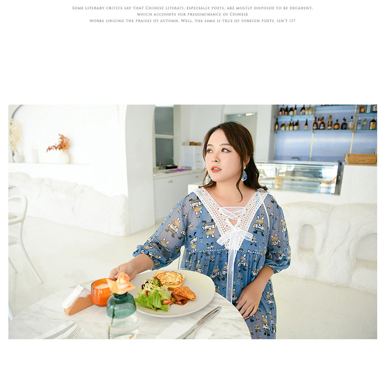 ชุดว่ายน้ำคนอ้วน 6xlพร้อมส่ง :ชุดว่ายน้ำset 3ชิ้นไซส์ใหญ่สีฟ้าแต่งลายการ์ตูนมีบรา กางเกงขาสั้นและเสื้อคลุมแต่งสายผูกโบว์ด้านหน้าแบบน่ารักมากๆจ้า: ขนาด- บรารอบอก 38 - 46 นิ้ว- เอว 36 - 44 นิ้ว- สะโพก 40 - 54 นิ้ว- เสื้อคลุมรอบอกกว้าง 52 นิ้ว