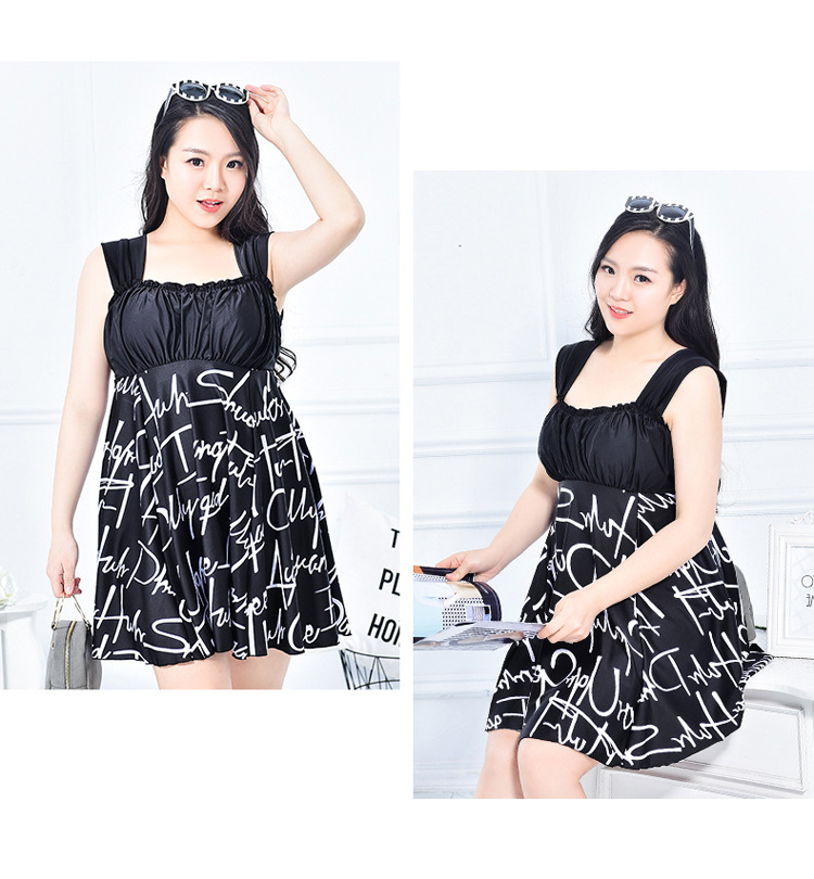 ชุดว่ายน้ำคนอ้วน พร้อมส่ง :ชุดว่ายน้ำไซส์ใหญ่แฟชั่นสีดำขาว แต่งลายอักษรสีขาว มีกางเกงขาสั้นใส่ด้านในแบบน่ารักมากๆจ้า:รอบอก42-52นิ้ว เอว36-46นิ้ว สะโพก40-54นิ้วจ้า