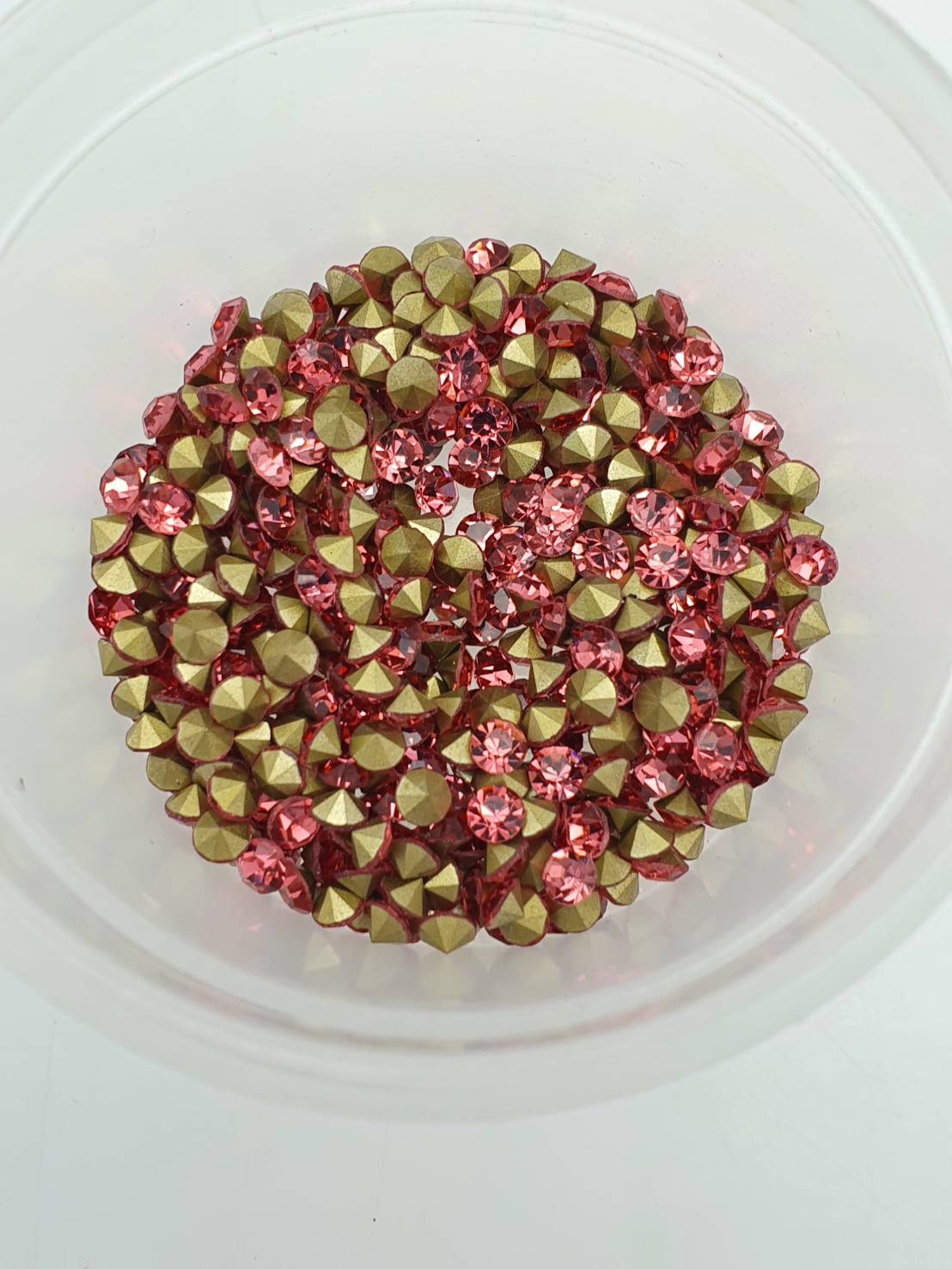 เพชรคริสตัลก้นแหลมขนาด 4.4มิลลิเมตร (SS18) เพชรคริสตัลสำหรับงานเครื่องประดับ Crystal