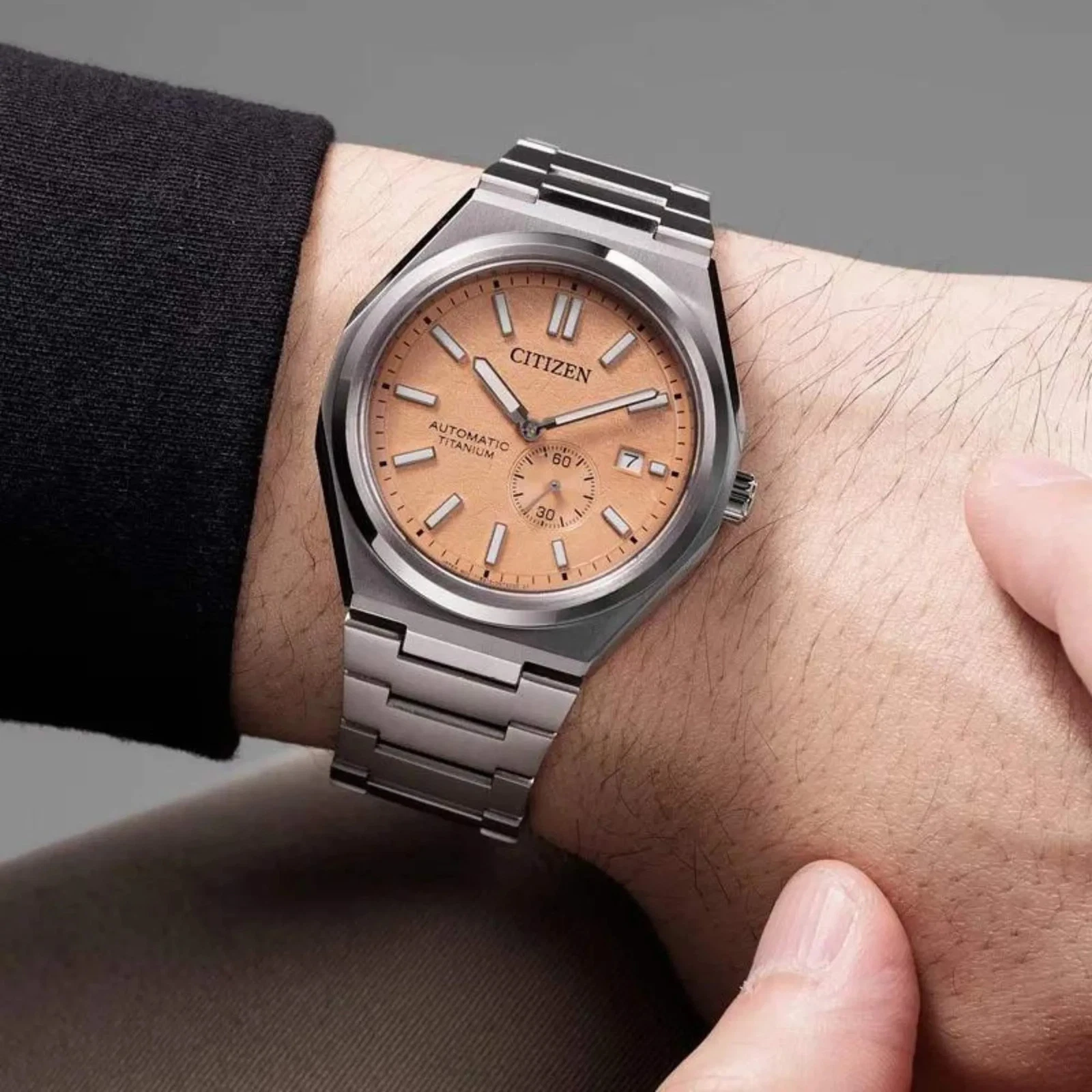 Citizen NJ0180-80Z นาฬิกาผู้ชาย Zenshin Automatic Super Titanium Men's Watch