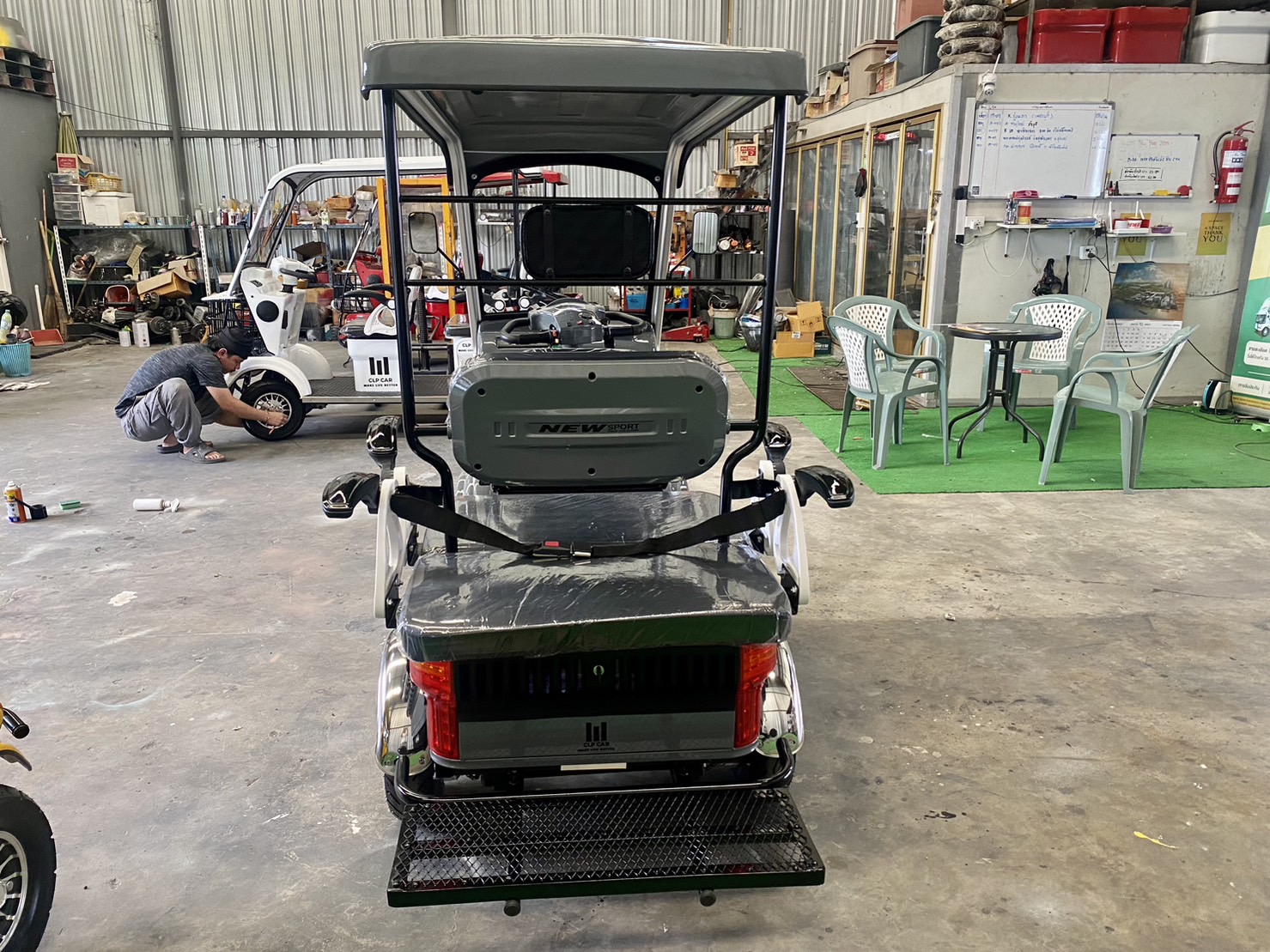 รถไฟฟ้า 4 ล้อ รุ่น M-01T 4-5 ที่นั่ง สีเทา