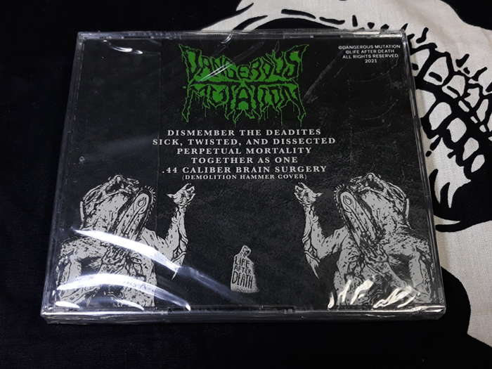 DANGEROUS MUTATION ‘Ripped in Half’ CD.