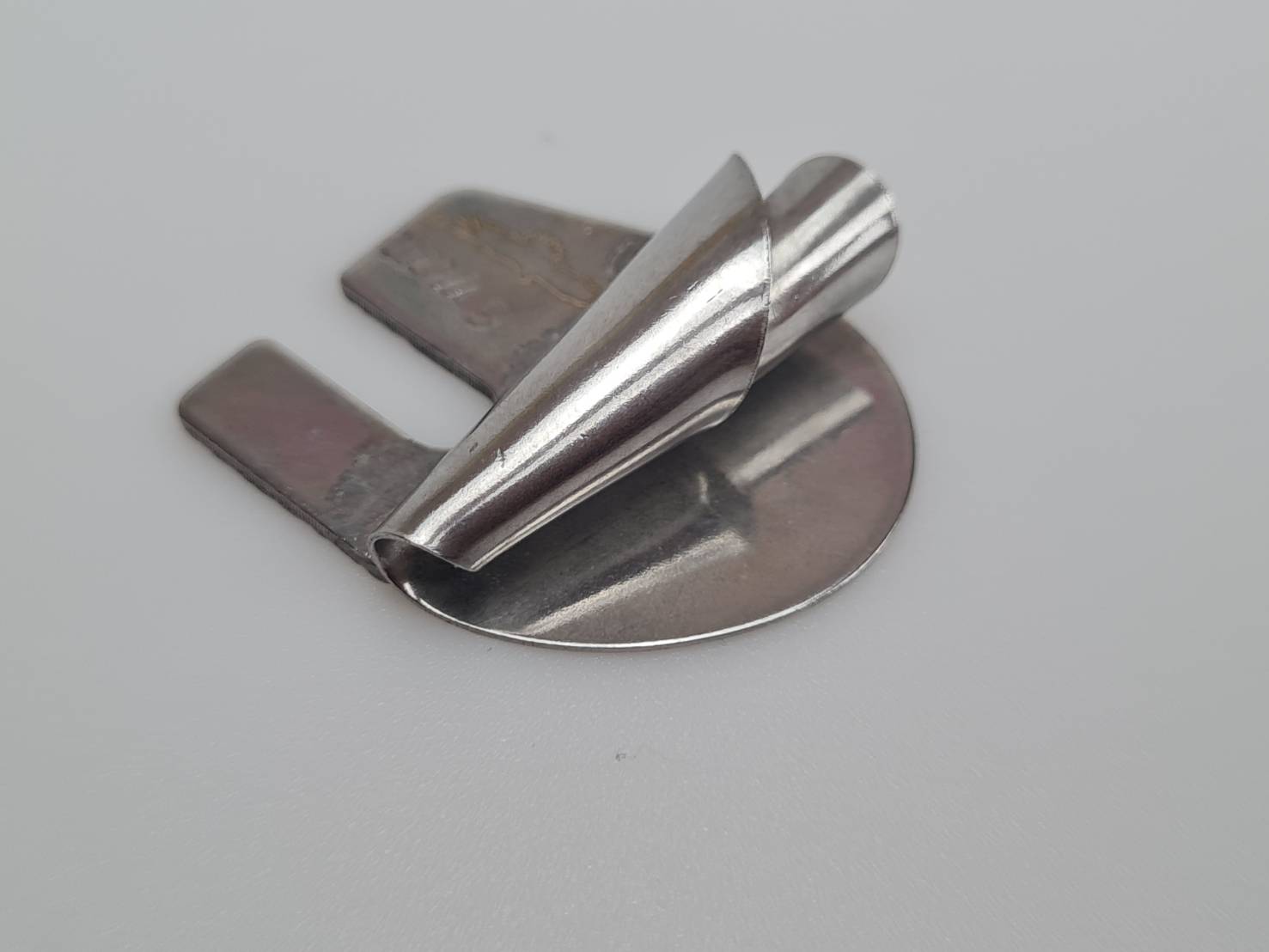 ซองม้วนชายผ้าสำหรับจักรอุตสาหกรรมเข็มเดี่ยวแบบ ผ้าหนาและ หลบตะเข็บได้ในตัว สำหรับช่างเย็บผ้า