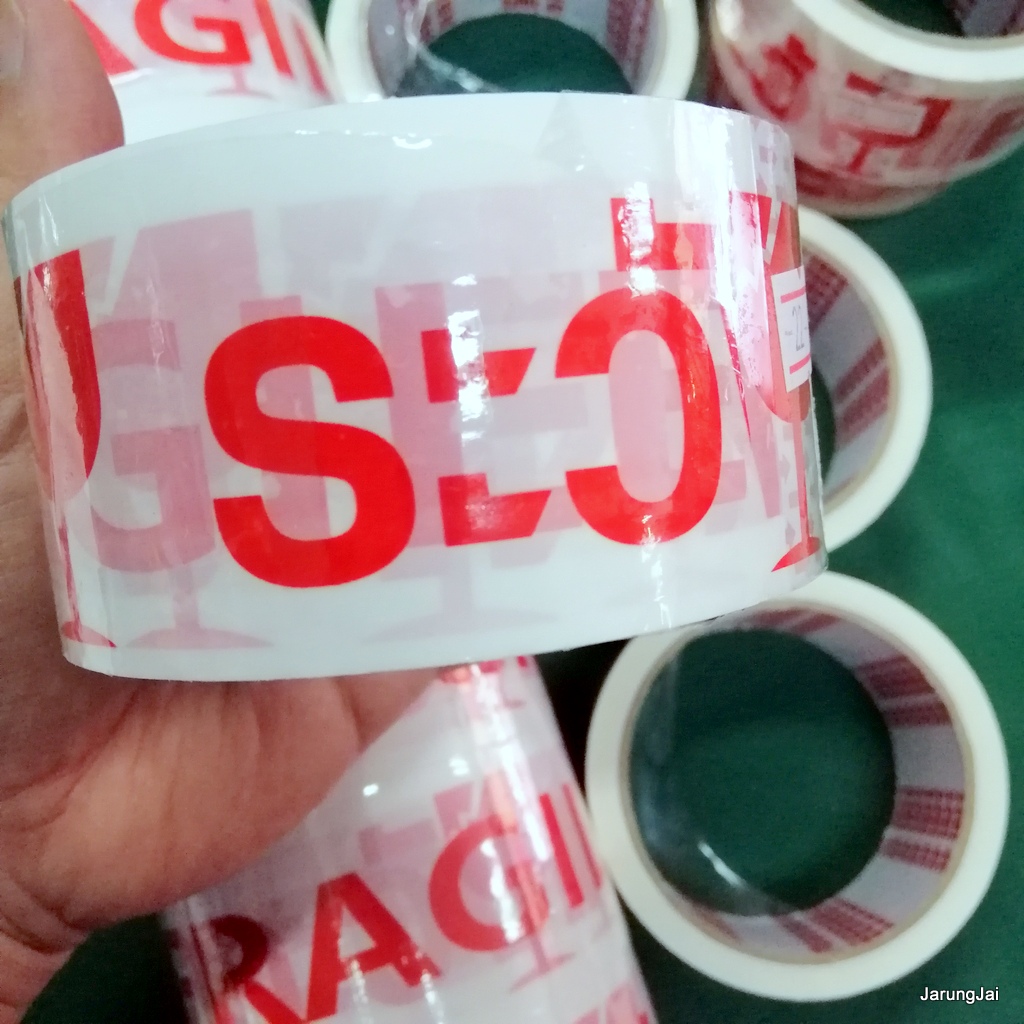 opp tape เทปกาว ระวังแตก ยาว 45 หลา ตัวหนังสือสีแดง SK24B ศรีสะเกษ