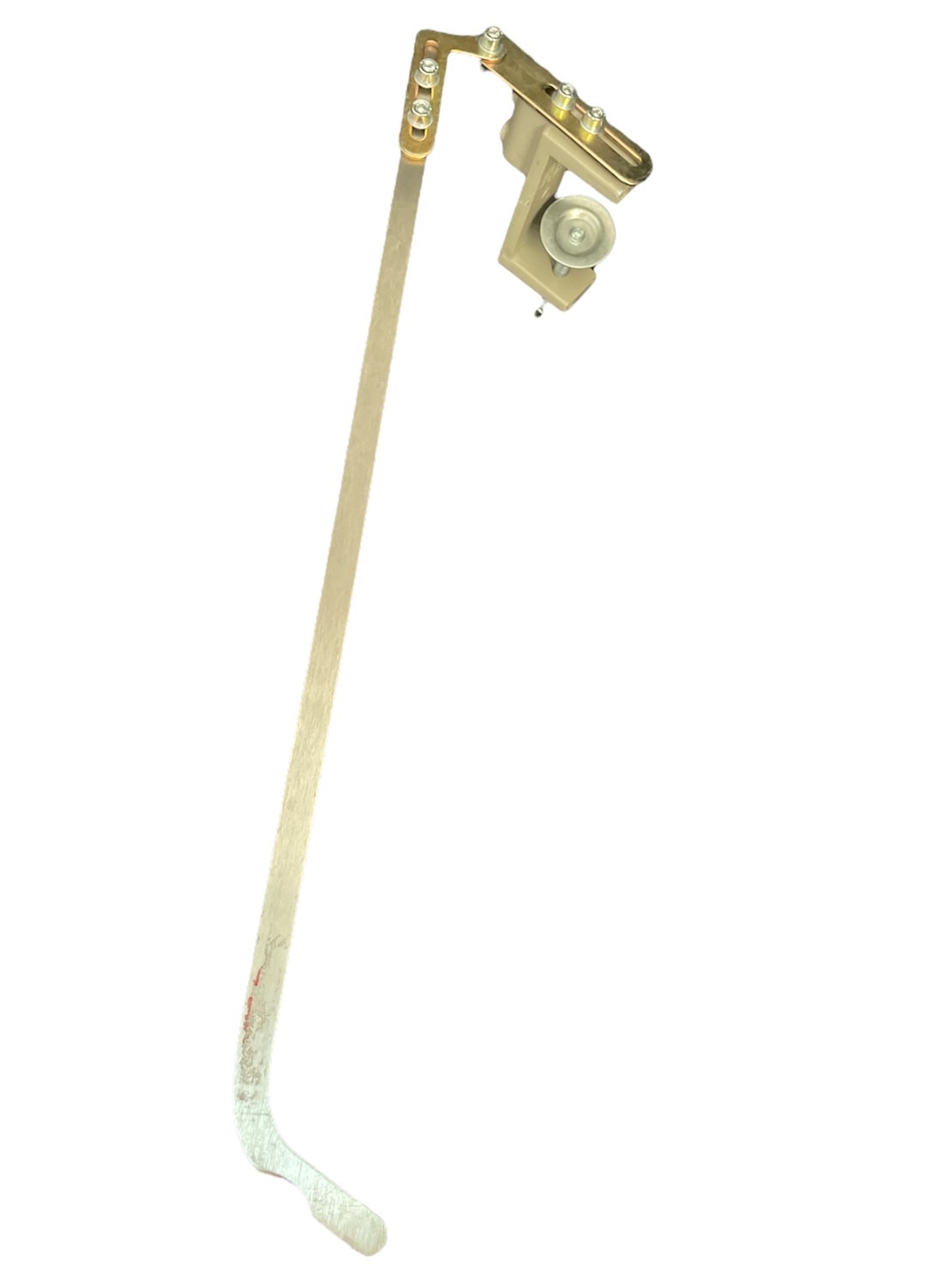 อุปกรณ์กั้นผ้าสำหรับจักรเย็บผ้าอุตสาหกรรมเข็มเดี่ยว ใช้กันด้านในผ้าเพื่อป้องกันการบิดของผ้าขณะเย็บ