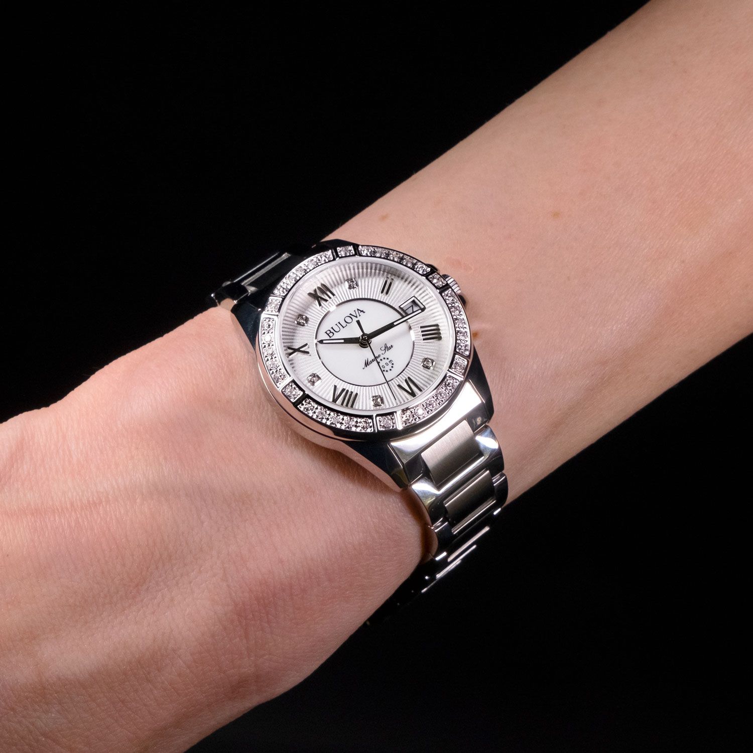 Bulova 96R232 นาฬิกาผู้หญิง Marine Star Quartz Diamonds Women's Watch