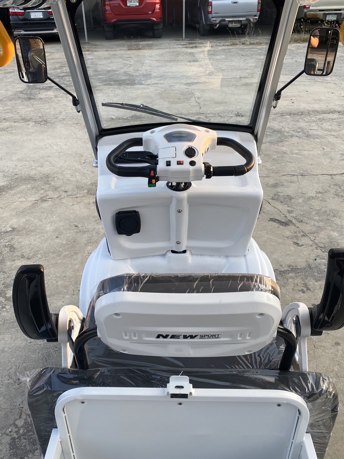 รถไฟฟ้า 4 ล้อ 4-5 ที่นั่ง รุ่น M-01T ยี่ห้อ CLP CAR ขับแฮนด์บิด