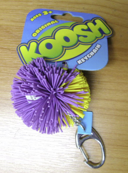 คู๊ช บอล (Koosh Ball) ขนาด 2 นิ้ว สีม่วง + เหลือง