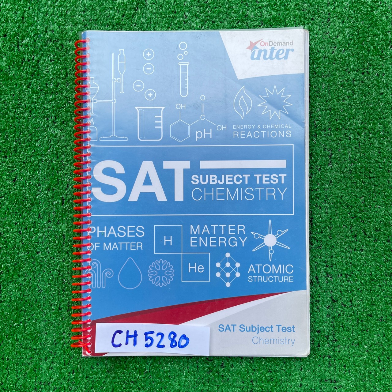 CH5280 [Ignite by OnDemand] SAT Subject Test Chemistry เน้นในเรื่องของ Concept และ เน้น Speed test เนื้อหาครบทุกบทที่ออกสอบ ซึ่งบางบทไม่มีสอนในหลักสูตรไทยมีโจทย์ CU-ATS มีเนื้อหาสั้นๆ และแบบฝึกหัดแต่ละบท จดครบแบบฝึกหัดทำไม่ครบมีเฉลยคำตอบ ท้ายเล่มมีคำศัพท์