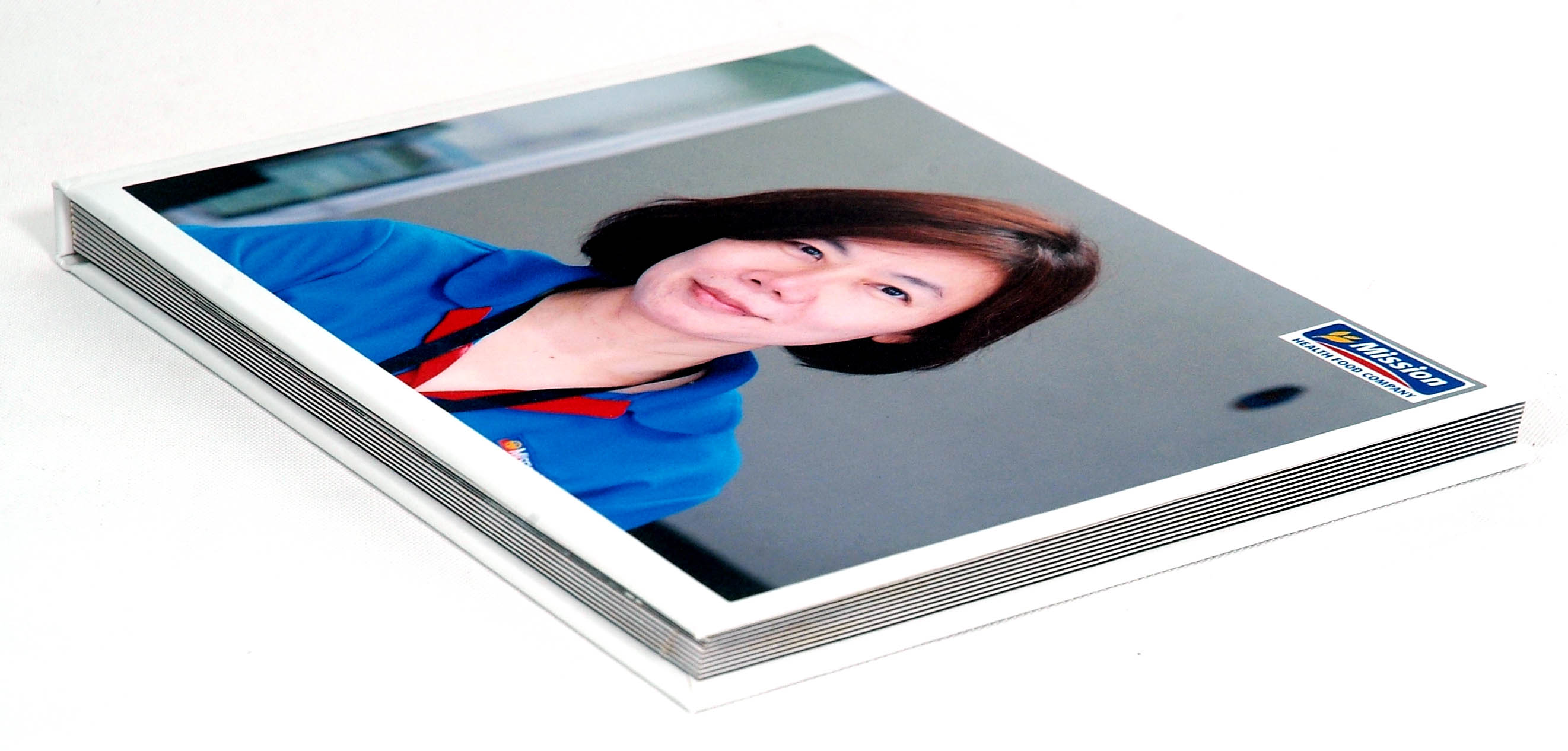 ของขวัญวันเกษียณ PhotoBook ขนาด 8x10 นิ้ว แนวตั้ง 20หน้า ปกแข็งพิเศษ เคลือบร้อน