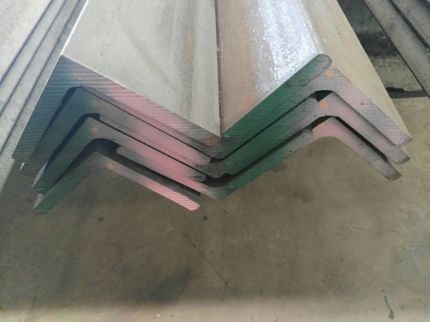 เหล็กฉาก 100 x 100 x 12mm x 6M