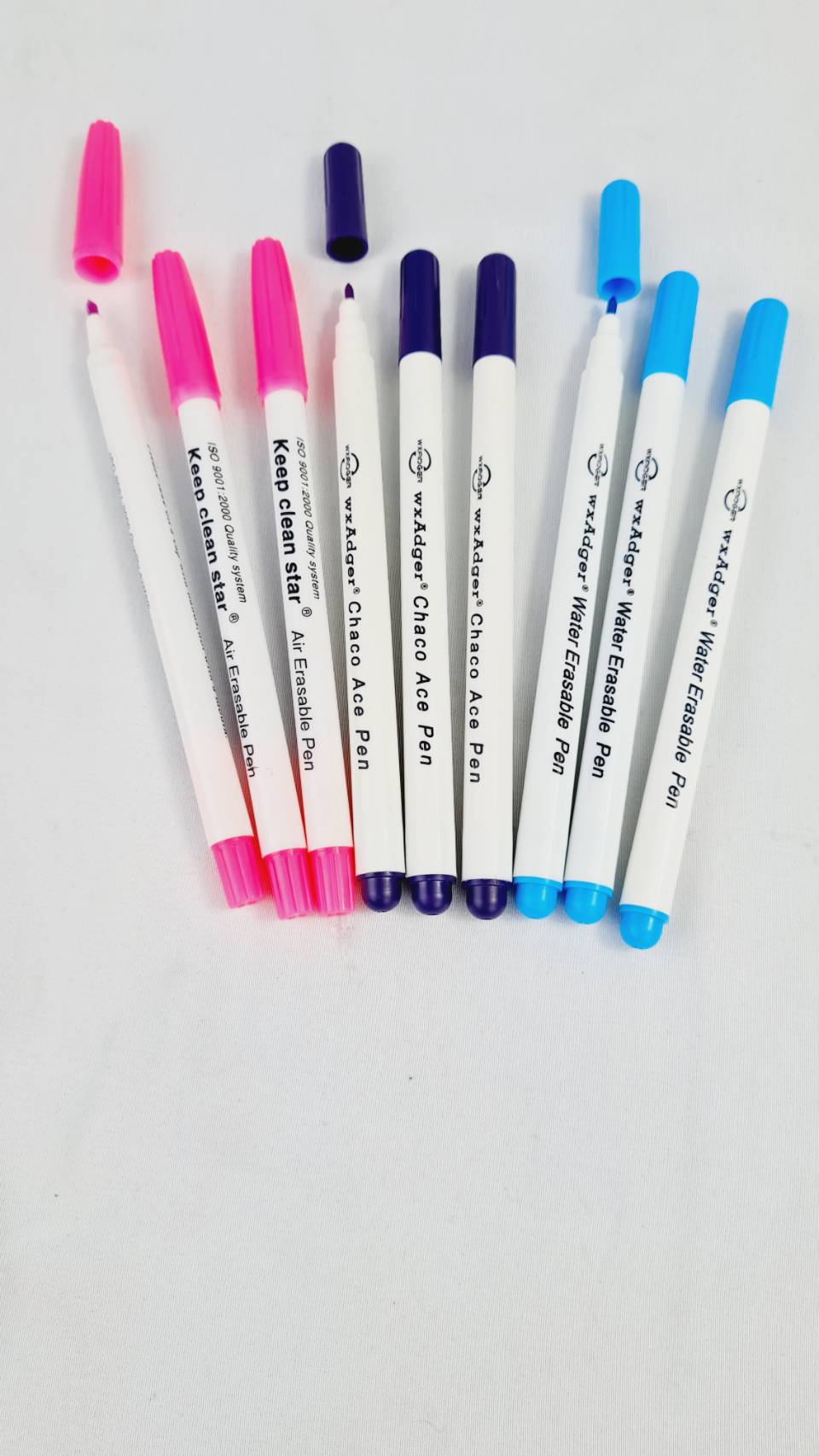 ปากกาเขียนผ้าลบด้วยน้ำ เขียนผ้า เขียนง่าย ลบง่าย ไม่เลอะผ้า ปากกาลบด้วยน้ำ ปากกาเขียนผ้า ใช้เขียนผ้า เขียนเส้นสำหรับตัดผ้า