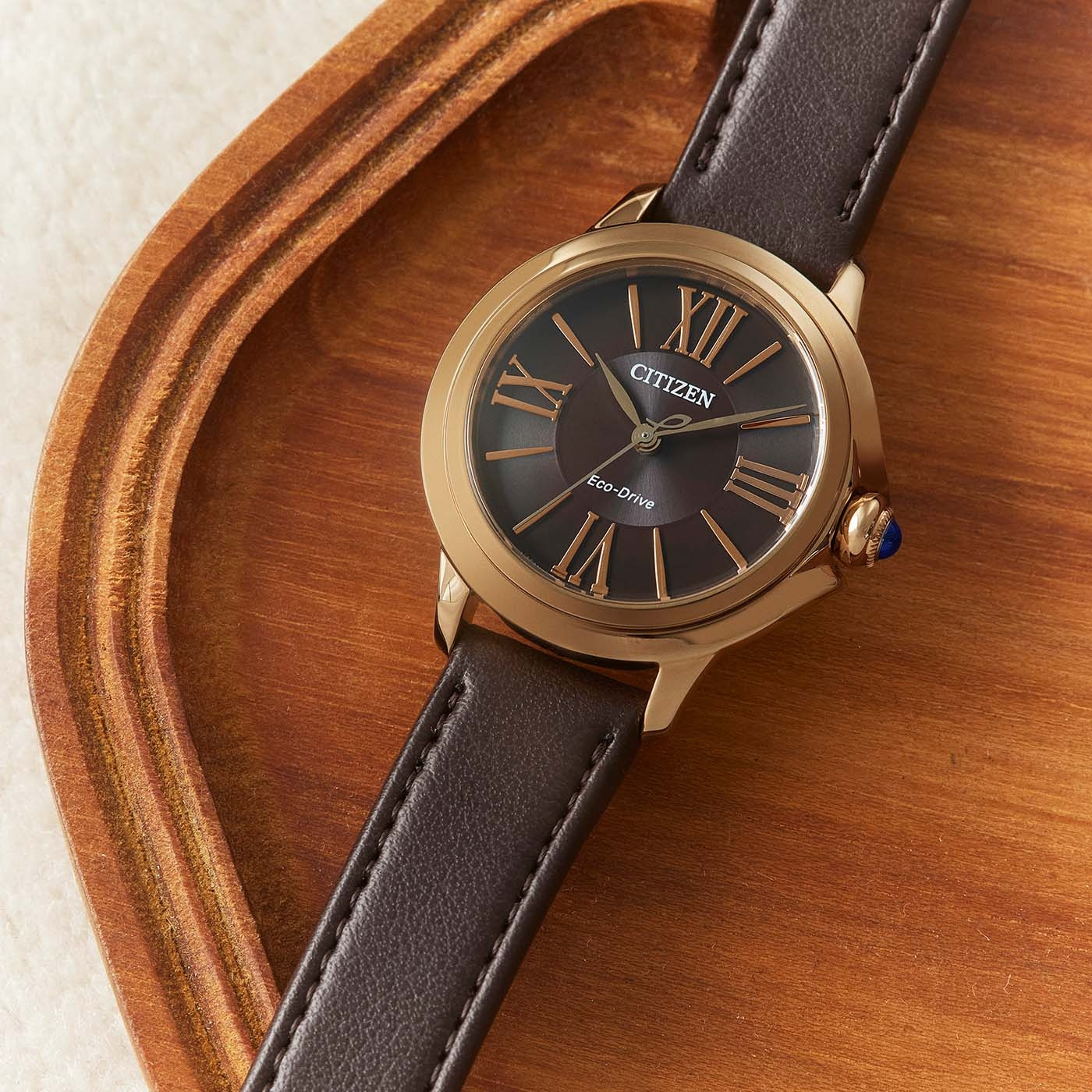 Citizen EM1163-09X นาฬิกาผู้หญิง Citizen l ROUND Collection Eco-Drive Women's Watch