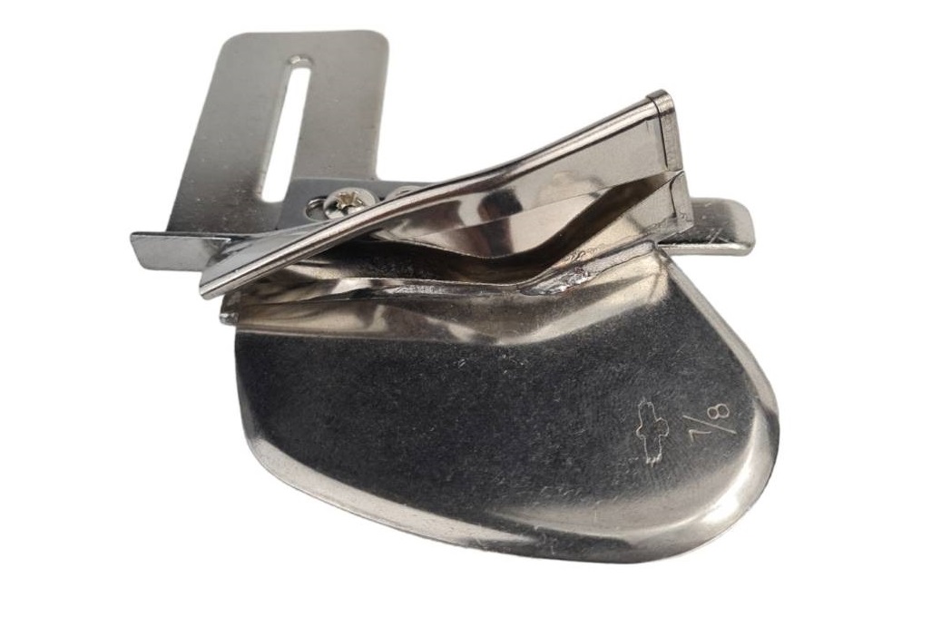 ซองกุ้น ซองกุ๊น Sewing binder สำหรับจักรอุตสาหกรรมเข็มเดี่ยวและจักรตีนกะกุย (DY)สำหรับการกุ๊นขอบผ้าแบบพับครึ่ง ไม่เปลี่ยนฟันจักรติดตั้งง่าย