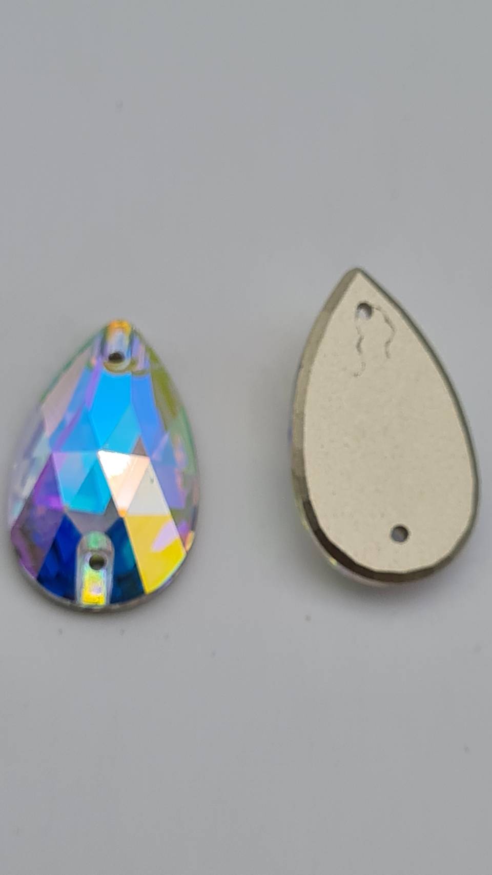 คริสตัลหยดน้ำ K9 คริสตัลหยดน้ำเหมือนแท้ คริสตัลกลมมีรูสำหรับเย็บ คริสตัลน้ำมันก๊าด ใช้งานประดับชุดลิเกและเครื่องประดับลิเก