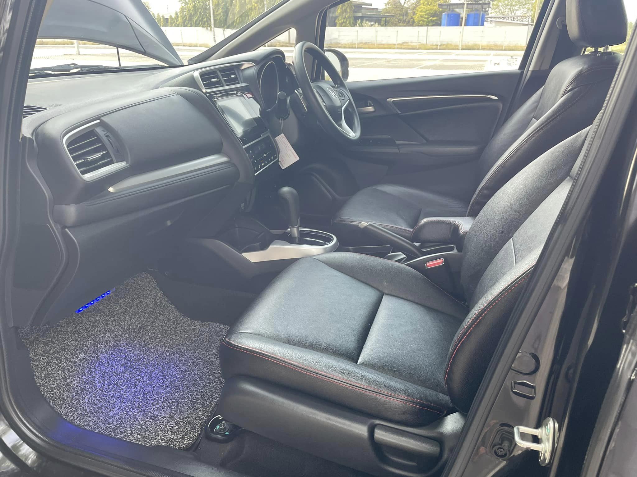 Honda Jazz GK 1.5SV AT 2016