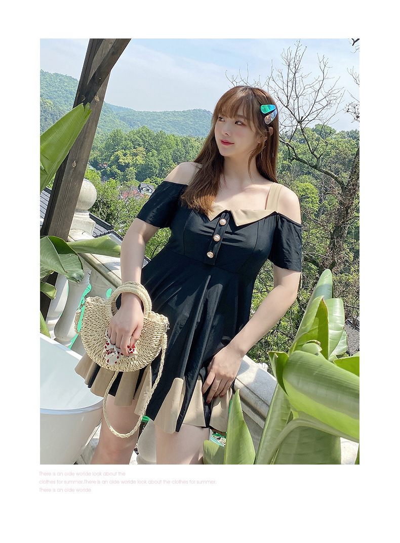 ชุดว่ายน้ำคนอ้วน 5xl พร้อมส่ง: ชุดเที่ยวทะเลไซส์ใหญ่สีดำเว้าไหล่ มีกางเกงขาสั้นใส่ด้านใน แบบสวยน่ารักมากๆจ้า:รอบอก42-52นิ้ว เอว34-44นิ้ว สะโพก40-52นิ้ว