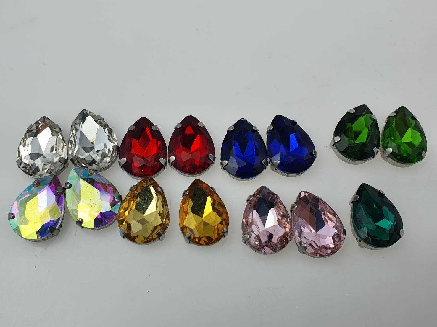 คริสตัลแท้ ทรงหยดน้ำ Tear drop ทรงไข่ Oval พร้อม หนามเตยขนาดสำหรับงาน DIY งานเครื่องประดับสามาถเย็บและเชื่อมได้