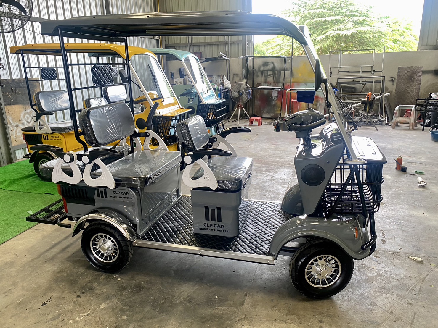 รถไฟฟ้า 4 ล้อ รุ่น M-01T 4-5 ที่นั่ง สีเทา