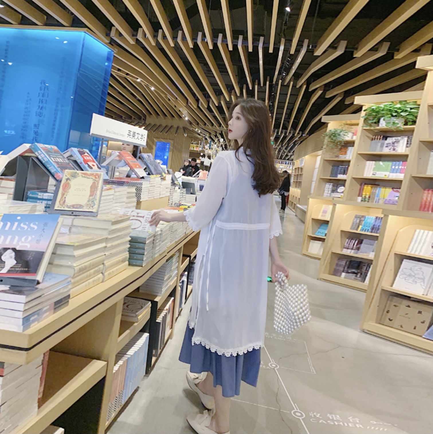 เดรสคลุมท้องแฟชั่น ผ้าชีฟอง สายเดี่ยว มาพร้อมเสื้อคลุมยาว ผ้าเนื้อนิ่ม น่ารักมาก M L XL XXL