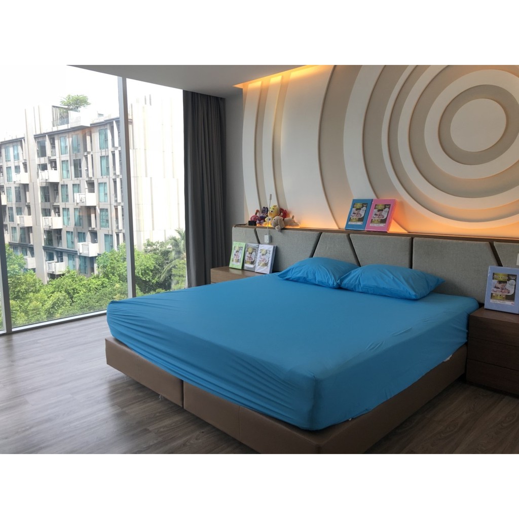 เกรดพรีเมี่ยม 5 ชิ้น ผ้าปูที่นอนกันน้ำ ไร้กลิ่น ไม่ต่อกลาง (ผ้าปู 1 ชิ้น+หนุน 2 ใบ+ข้าง 2ใบ)