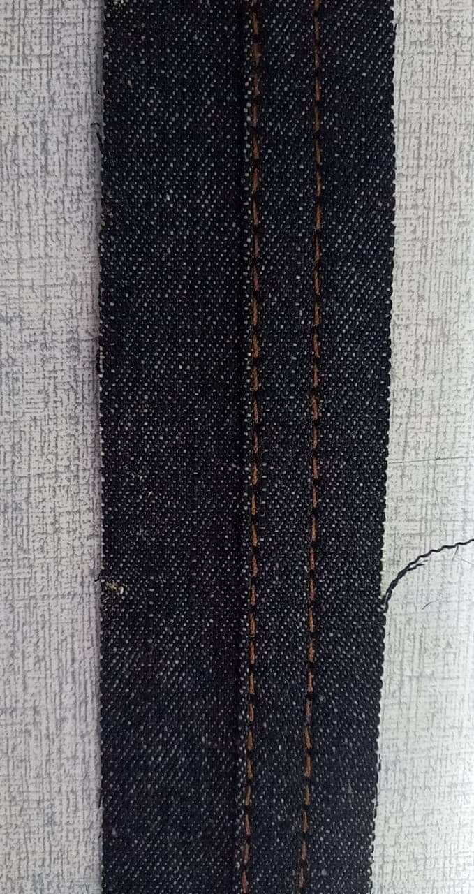 ตีนผีเย็บคิ้วตะเข็บคู่มี สี่ขนาด สำหรับจักรอุตสาหกรรมเข็มเดี่ยว