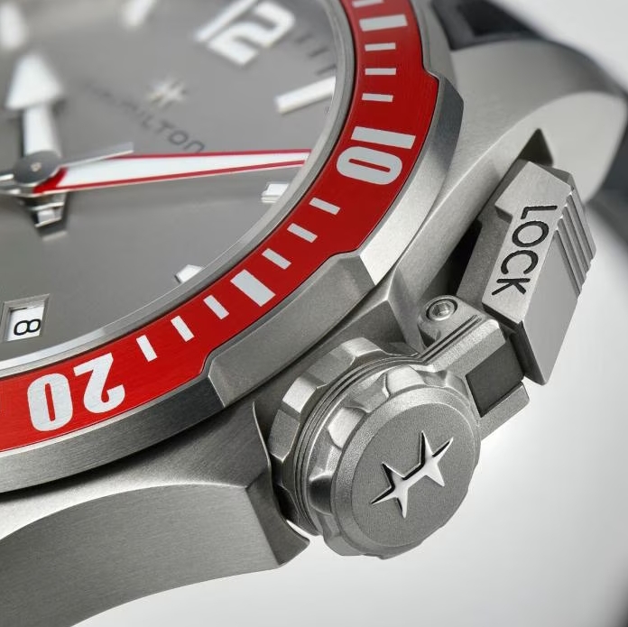 Hamilton H77805380 นาฬิกาผู้ชาย Khaki Navy Frogman Titanium Automatic Men's Watch