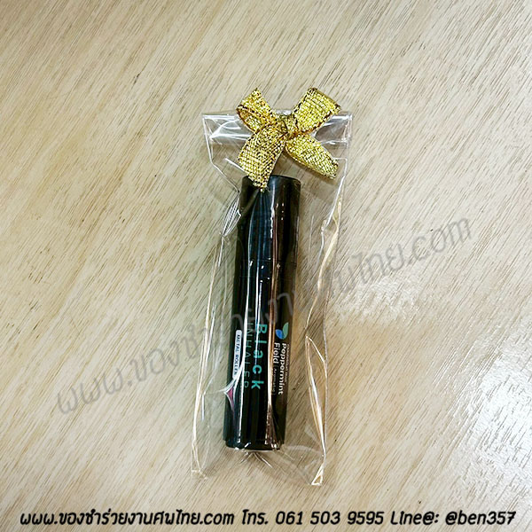 ของชำร่วยงานศพ ยาหม่องน้ำลูกกลิ้ง เปปเปอร์มินต์ฟิลด์ BLACK 5cc. Roller (OT) สั่งซื้อขั้นต่ำ 100 ชิ้น ใส่ถุงพลาสติกแก้ว 45.-/ ใส่ถุงผ้า 47.-/ ถุงผ้าโบว์ 48.-