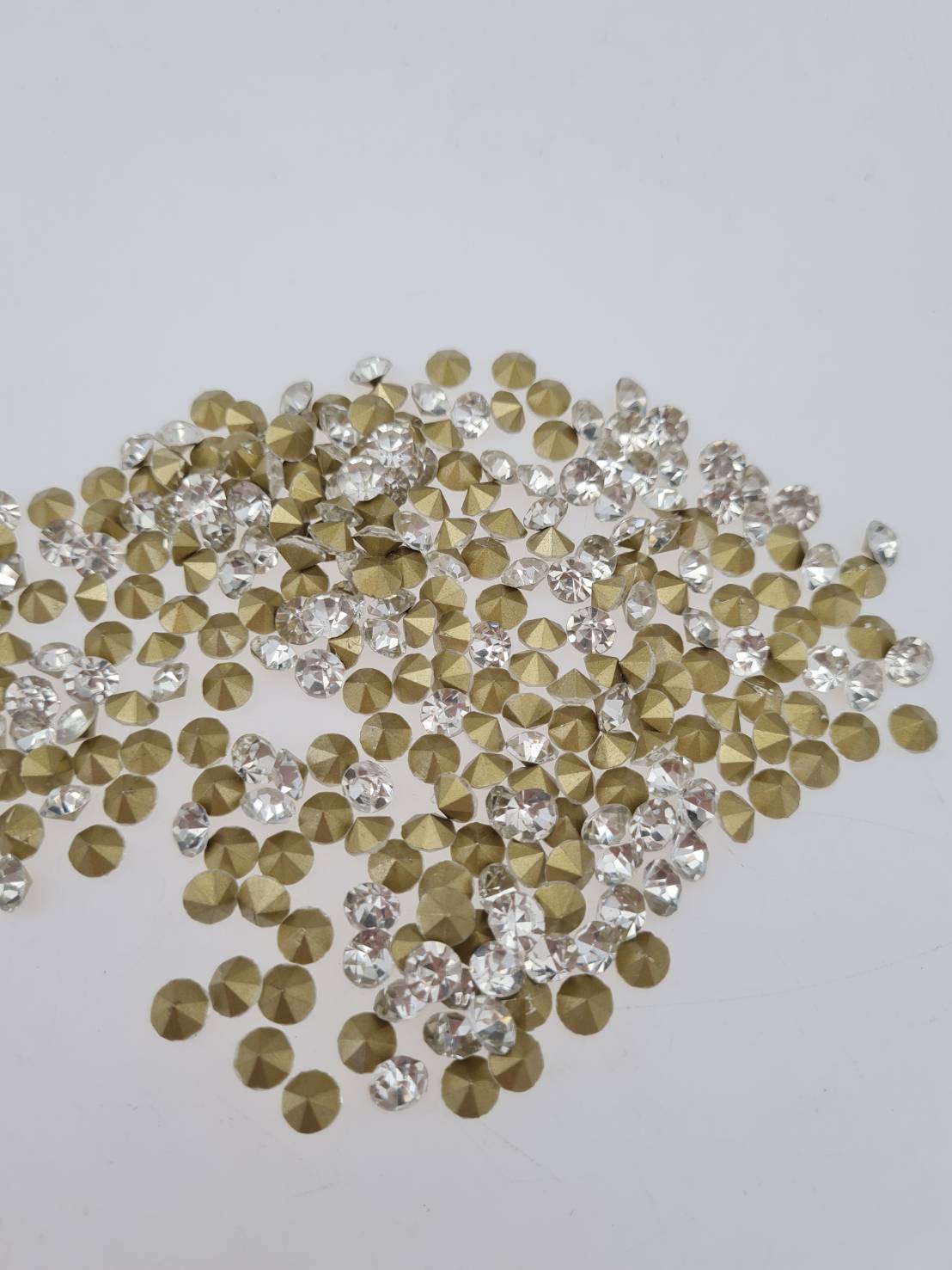 เพชรคริสตัลก้นแหลมขนาด 6.5มิลลิเมตร (SS30) เพชรคริสตัลสำหรับงานเครื่องประดับ Crystal