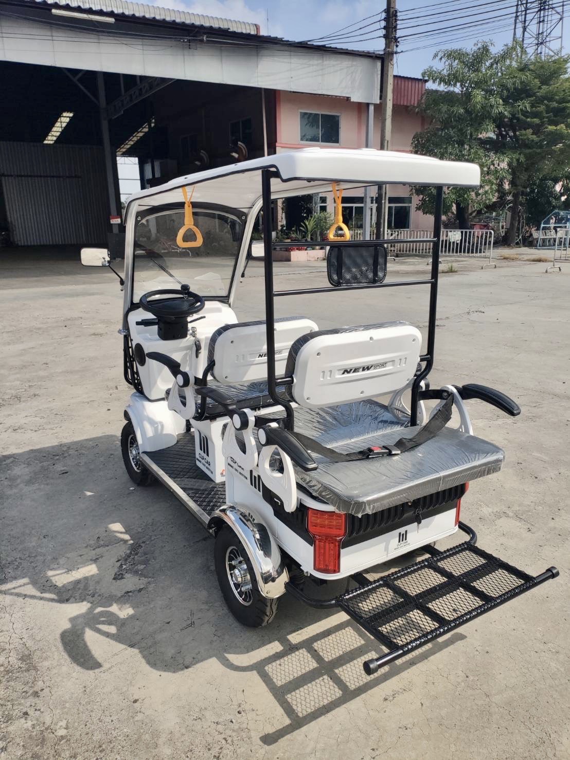 รถกอล์ฟไฟฟ้า 4 ล้อ 6 ที่นั่ง รุ่น M-04T ขับแบบพวงมาลัย