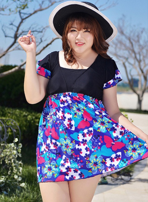 ชุดว่ายน้ำคนอ้วน พร้อมส่ง : ชุดว่ายน้ำไซส์ใหญ่สีดำแต่งลายผีเสื้อสวยสีสันสดใส กางเกงขาสั้นใส่ด้านในน่ารักมากๆจ้า:รอบอก38-48นิ้ว เอว32-42นิ้ว สะโพก38-48นิ้วจ้า