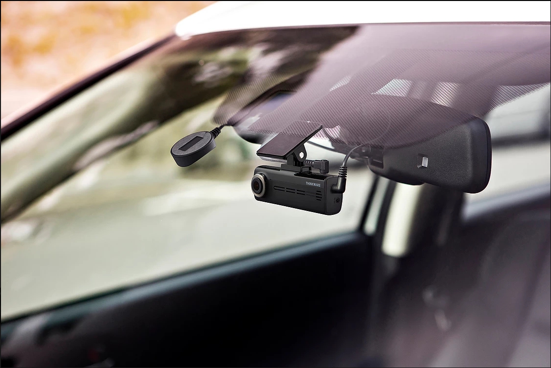 THINKWARE F200 กล้องติดรถยนต์หน้าหลัง WIFI.