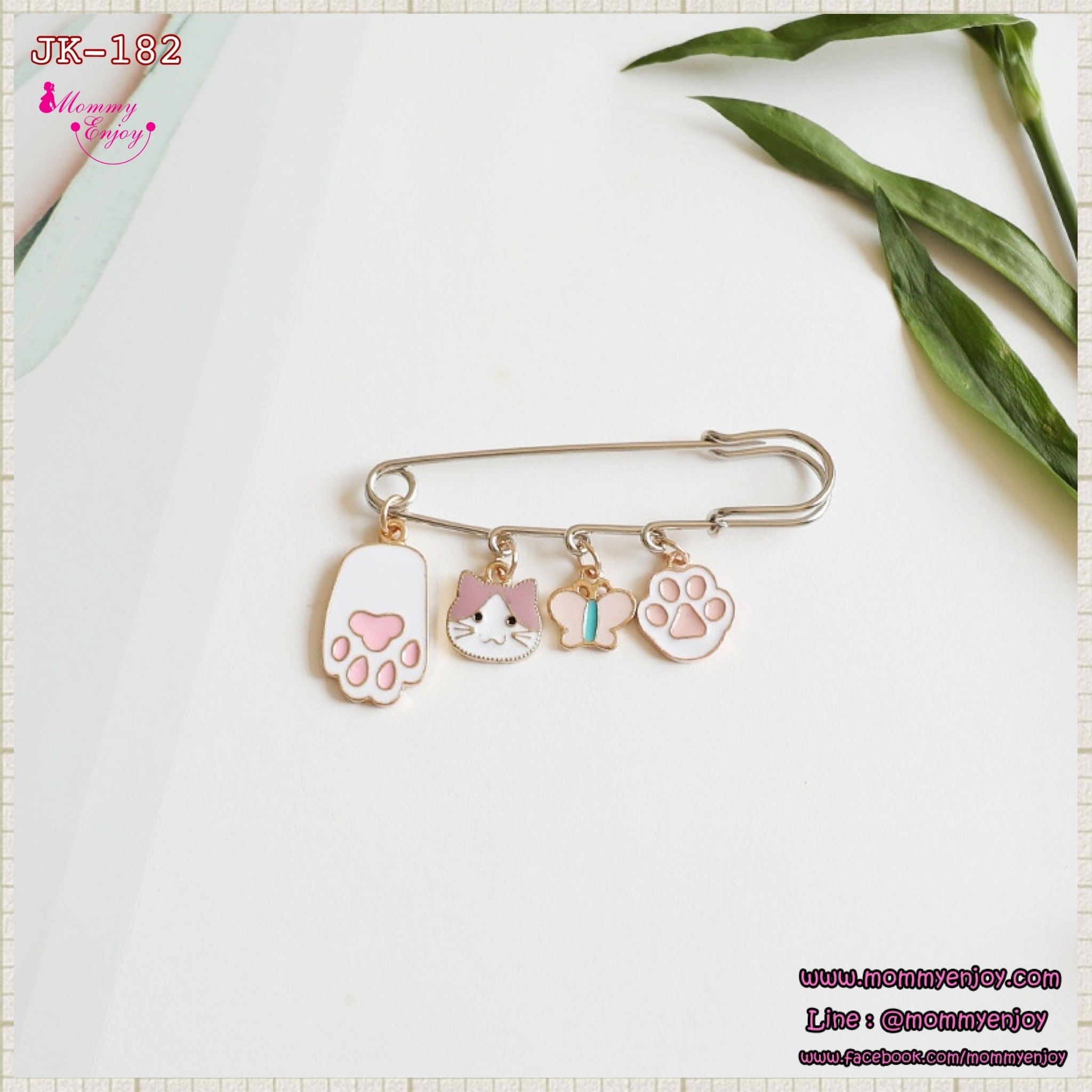 เข็มกลัดติดชุด เข็มกลัดคนท้อง ติดเพื่อความสวย หรือติดเพื่อความเชื่อก็ได้ น่ารักลงตัว เซตแมวน้อย