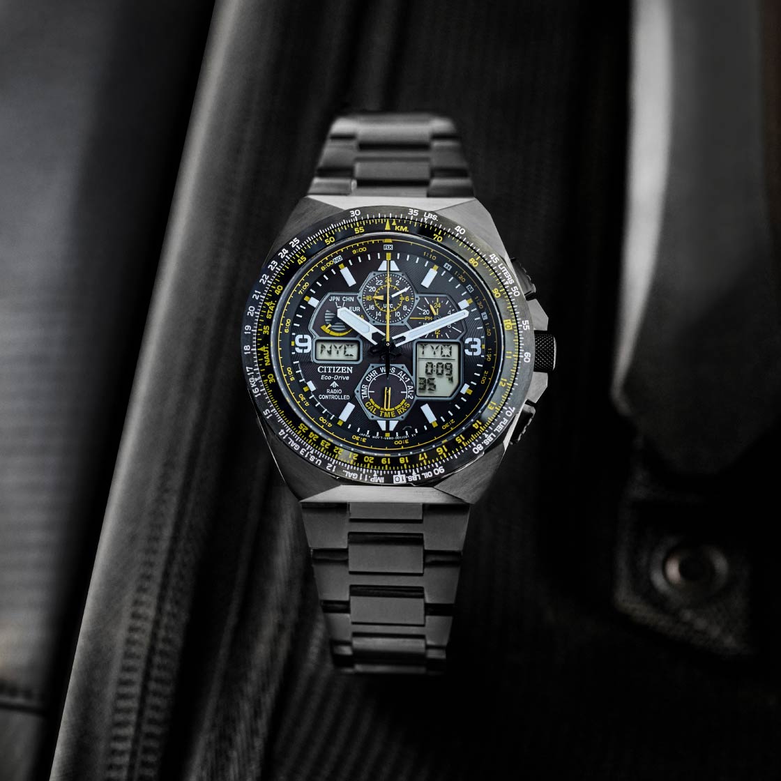 Citizen JY8127-59E นาฬิกาผู้ชาย Eco-Drive Promaster Skyhawk A-T Chronograph GMT Men's Watch