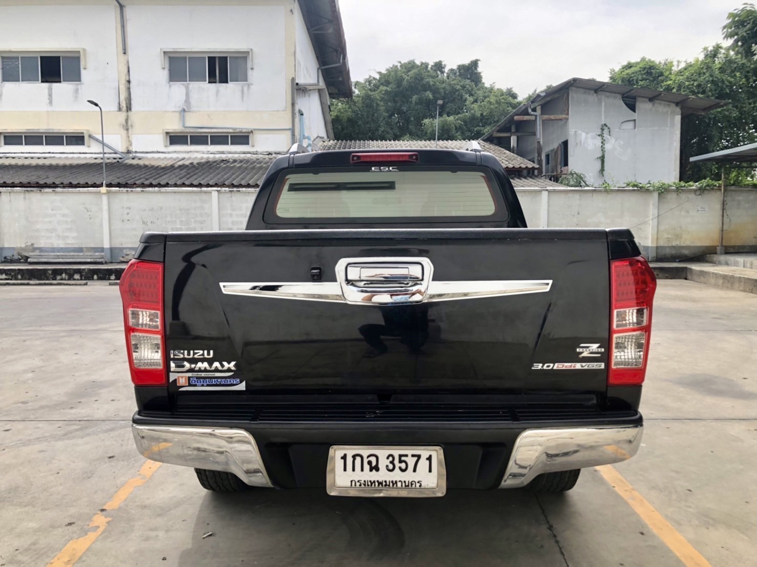Isuzu Dmax Vcross 3.0Z Pretige Vgs Turbo Cab4 MT 2012