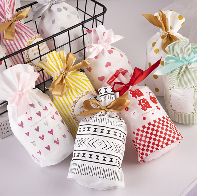 ถุงหูรูดริบบิ้น ใส่คุ๊กกี้ บิสกิต ขนมปัง เบเกอรี่ ขนาด 12x17 ซม.(มีก้นถุง) แพ็คละ 47-50 ใบ