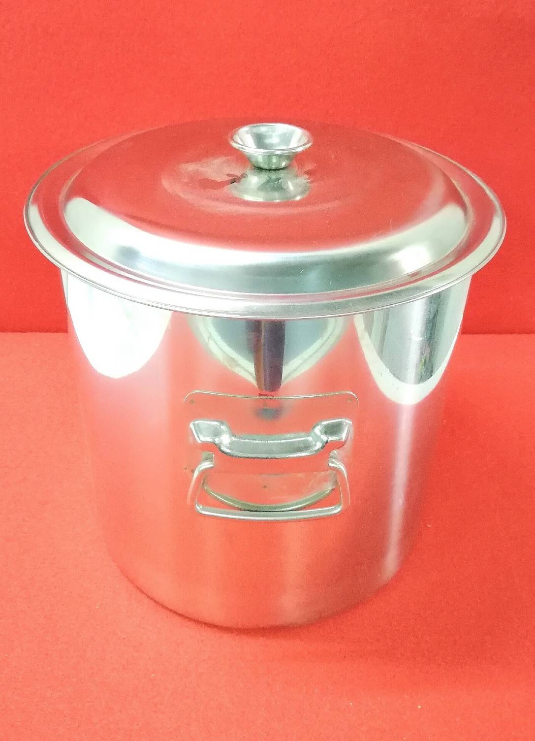 หม้อต้มชาสเตนเลสอย่างดี ขนาด 20*20 Stainless steel soup bucket with cover and handle