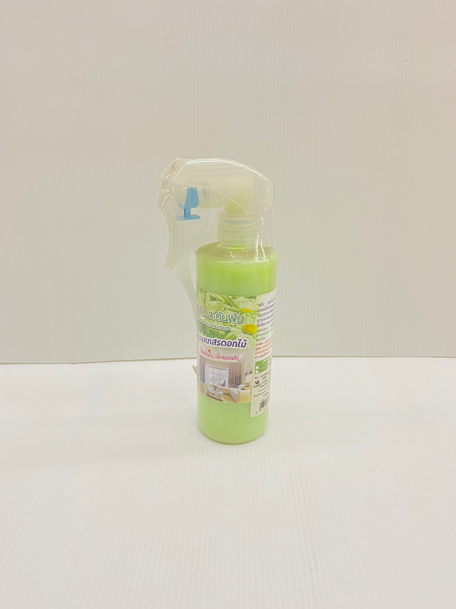 NS HOME น้ำยาดันฝุ่น กลิ่นเกสรดอกไม้ ขนาด 300ml. กลิ่นหอม ไม่เหนียว เพิ่มความเงางาม MOP-036 สีเขียว ของแท้100%