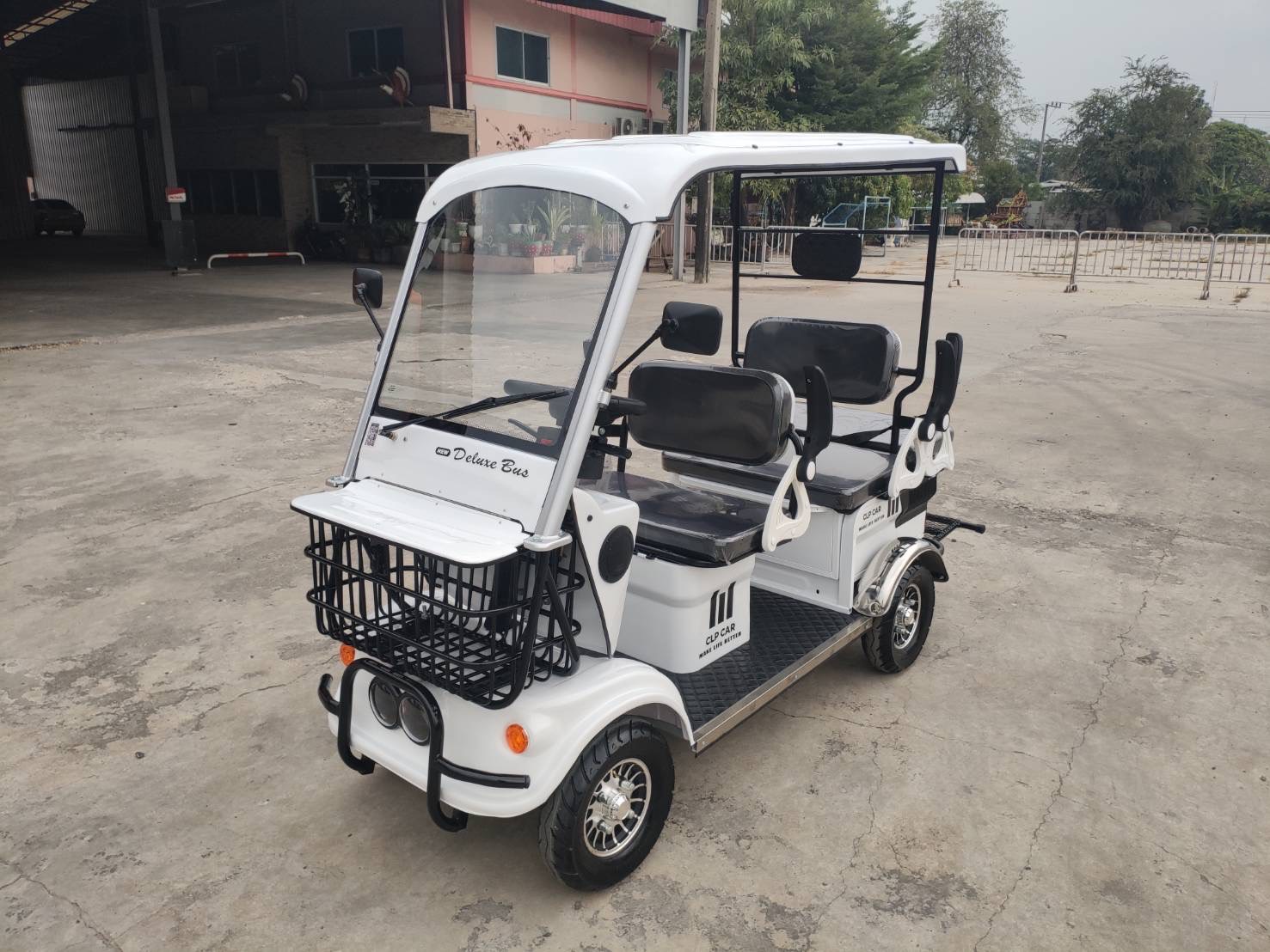 รถกอล์ฟไฟฟ้า 4 ล้อ 6 ที่นั่ง รุ่น M-04T ขับแบบพวงมาลัย