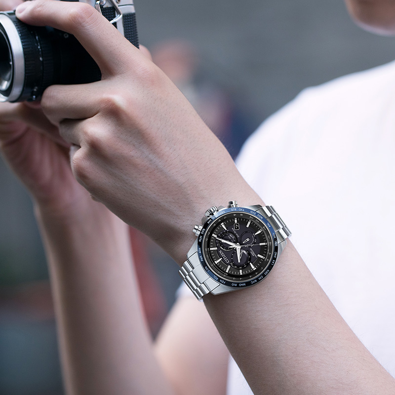 Citizen CB5836-81L นาฬิกาผู้ชาย Eco-Drive Radio Controlled Men's Watch