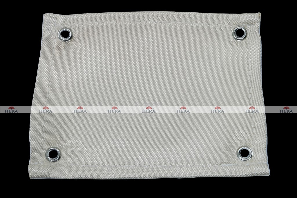 ผ้ากันไฟ ผ้าซิลิก้า (Silica cloth) สำหรับงานความร้อนสูง อุณภูมิสูงสุด 1,000 C (ขนาดตัวอย่าง 5x5 CM)