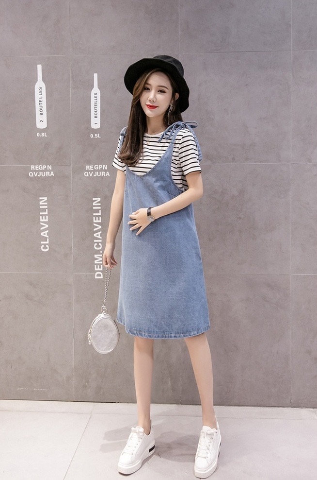 เอี๊ยมกระโปรงคลุมท้องยีนส์ +เสื้อแขนสั้นลายน่ารัก เอี๊ยมผูกปรับได้อิสระ ผ้ายีนส์เนื้อนิ่ม มีกระเป๋าข้าง น่ารักมากค่ะ M,L,XL,XXL