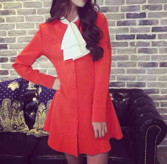 ((พร้อมส่ง)) เสื้อผ้าแฟชั่นผู้หญิง : เดรสสีส้ม ผูกโบว์สีขาวด้านหน้า กระโปรงพริ้วๆ น่ารัก น่ารักจ้า