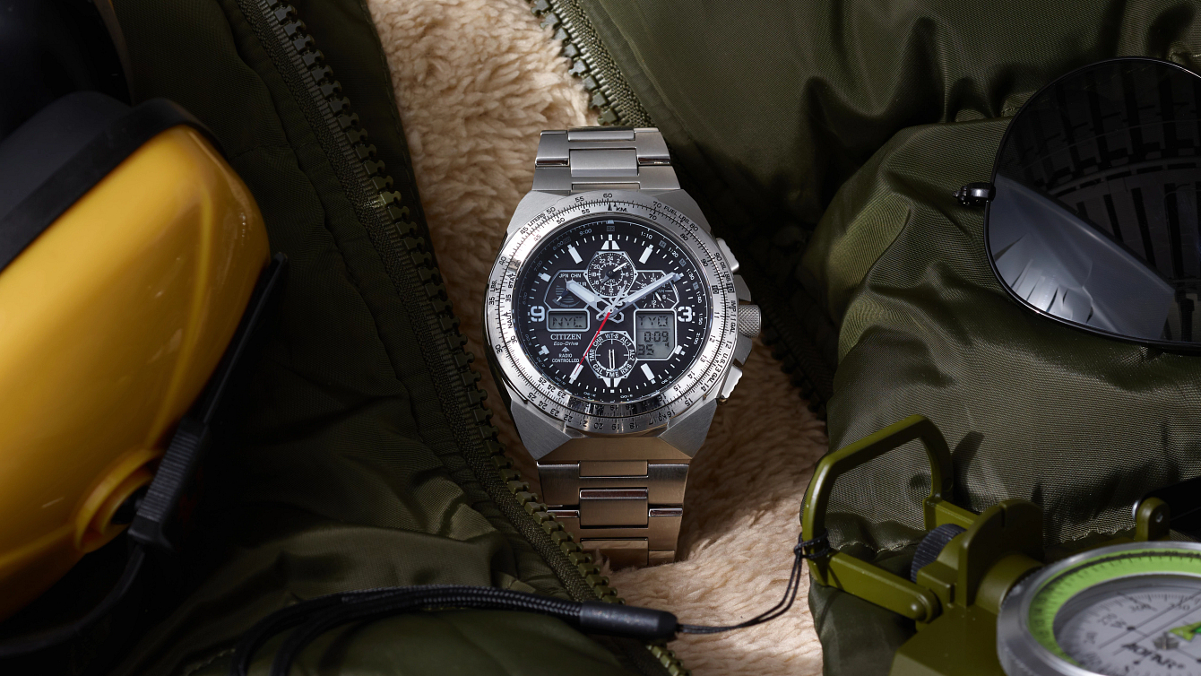 Citizen JY8120-58E นาฬิกาผู้ชาย Promaster Skyhawk A-T Perpetual Chronograph GMT Men's Watch