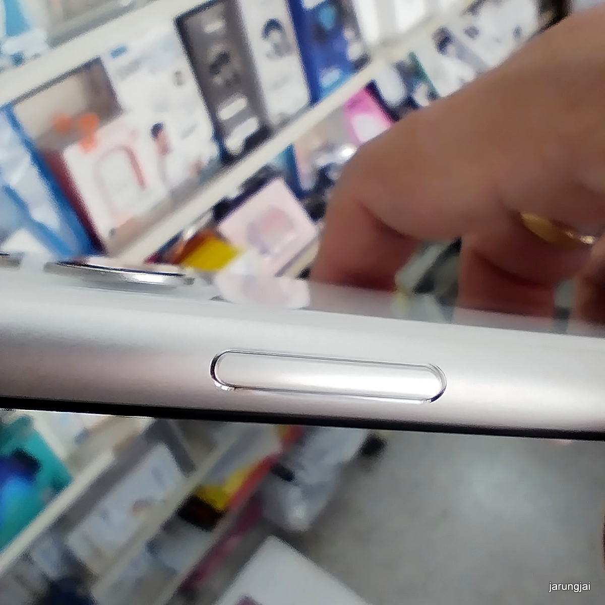 iphone 11 64gb silver th มือสอง ไอโฟนศรีสะเกษ